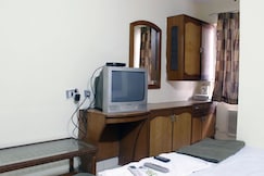 Royal Mid Town Lodge, Visakhapatnam