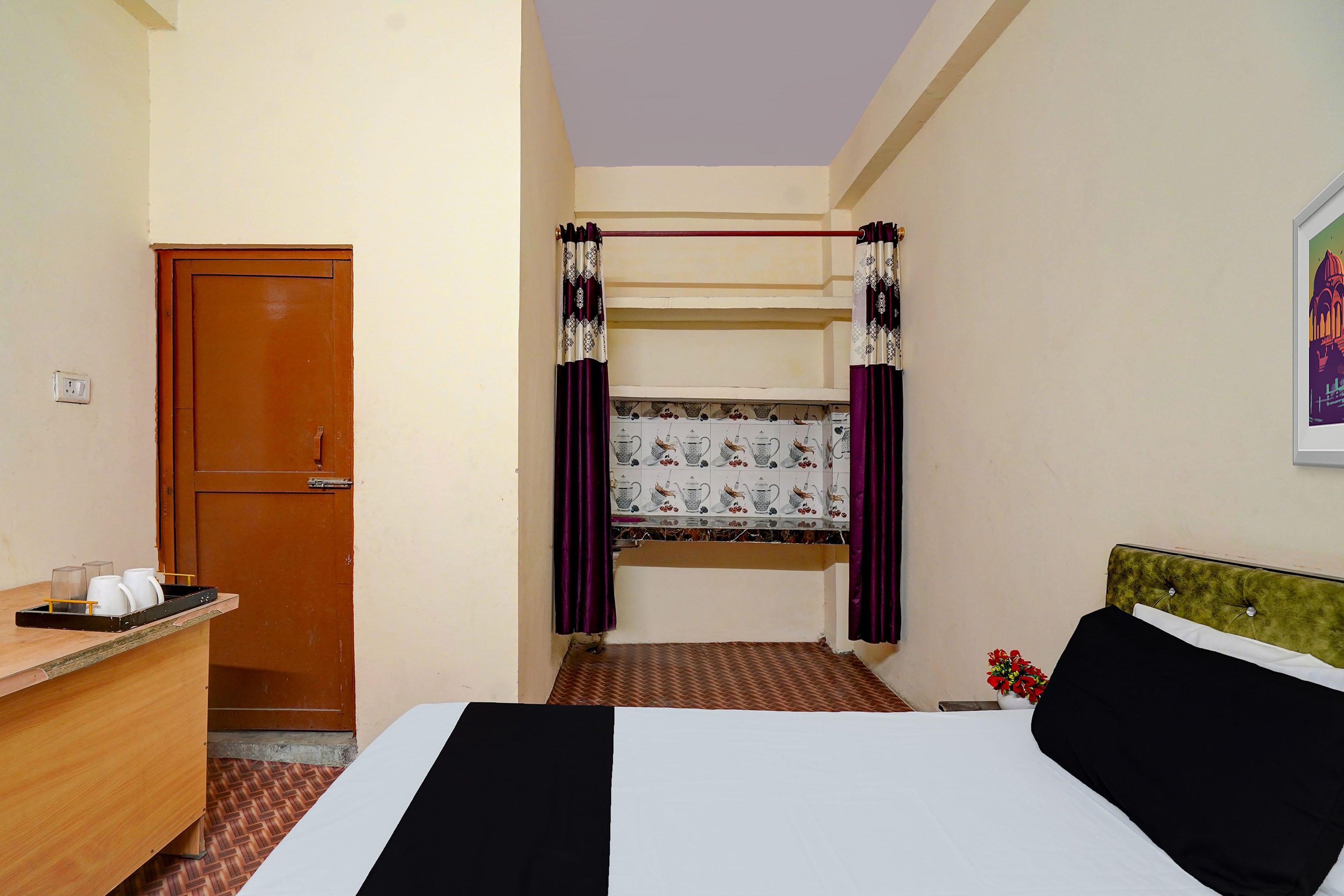 Hotel O Royal Dainik Hotel - Tap to explore photos