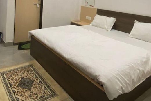 FabExpress Sanket Inn