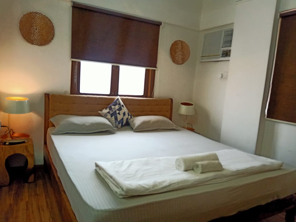 Luxury 1 BHK Homestay in Lokhandwala - Tap to explore photos
