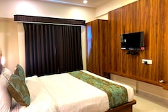 The Grand Sarovar Inn and Suites, Pune