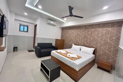 Hotel Kalp Rooms, Vyara