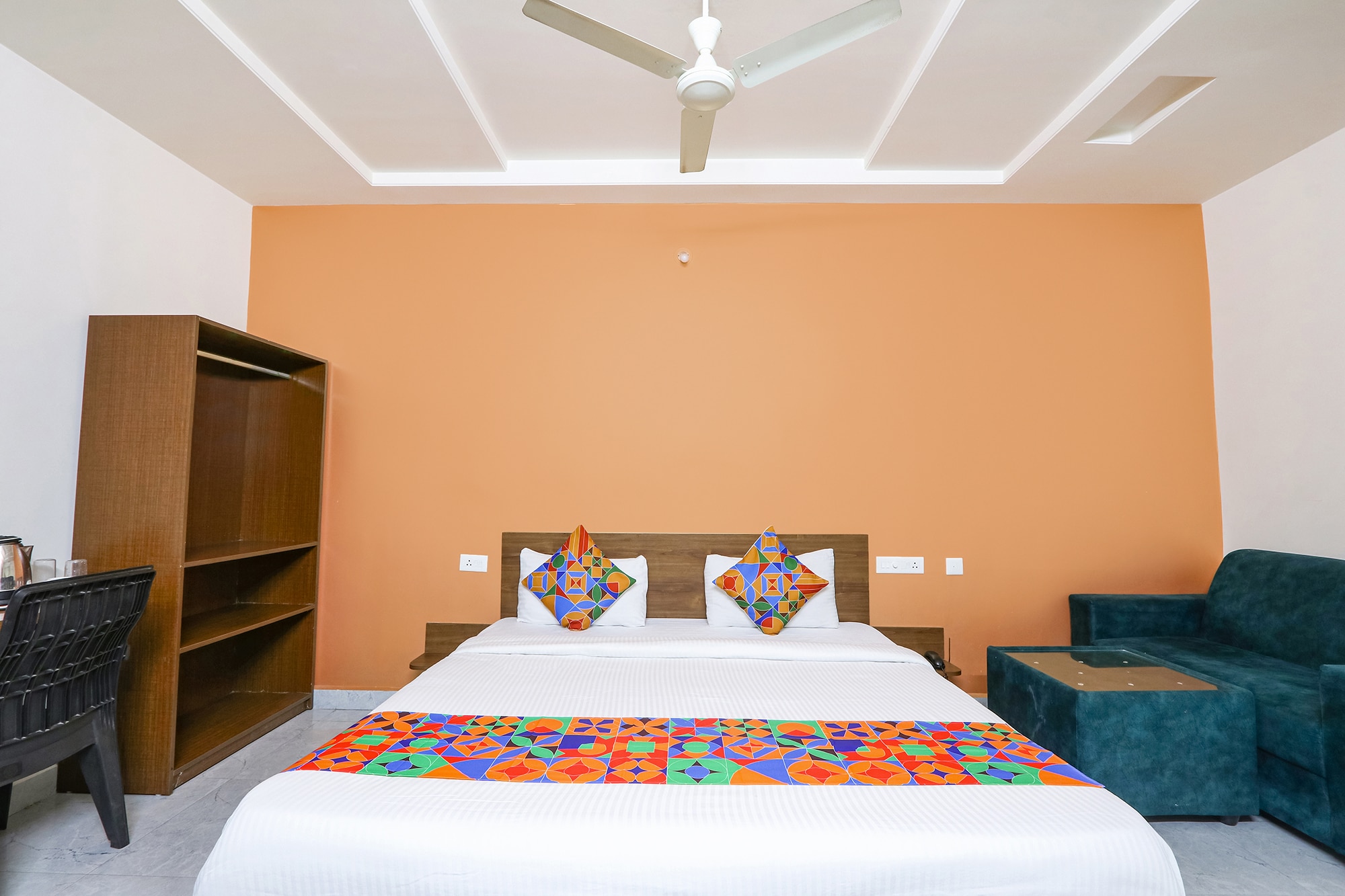 FabHotel Golden Hitech - Nr Hitech City - Tap to explore photos