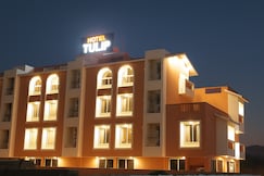Hotel The Tulip, Rajula