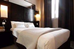 Best Western Premier The Blake Paris Gare Saint Lazare, Paris
