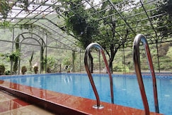 Granny's Den Resort, Dehradun