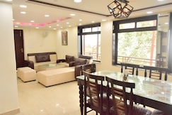 Rudhraksh Villa 4BR Perfect Vacay Villa, Mussoorie