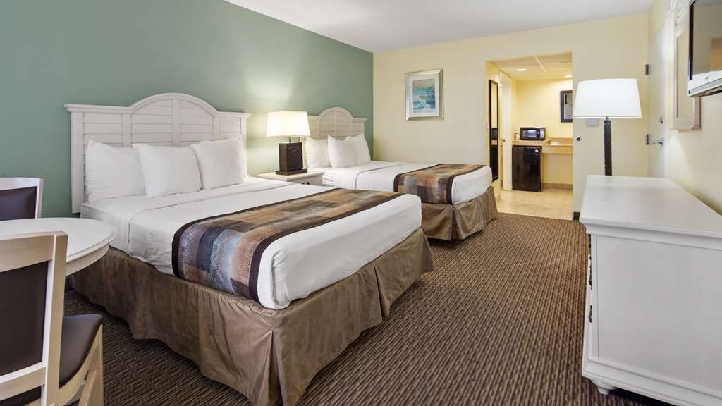 Best Western Gateway to the Keys - Tap to explore photos