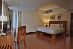 Crown Regency Hotel and Towers, Minglanilla