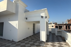 The White House, Patiala