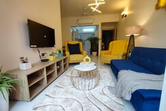 Contemporary 2 BHK | Pool view | Zennova Stays, Goa