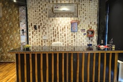 Hotel opm and restaurant, Agra