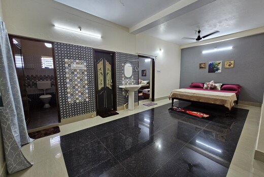 Nayana Homestay | Entire 1BHK Apartments