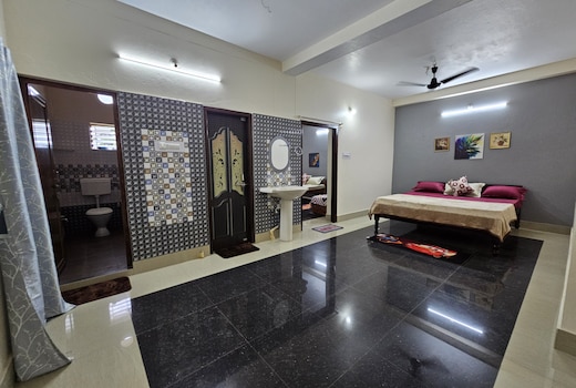 Nayana Homestay | Entire 1BHK Apartments
