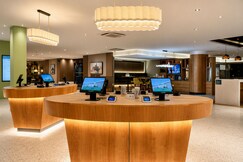 Holiday Inn LONDON - HEATHROW M4,JCT.4, غابة براكنيل