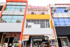 Hotel O Rose, Faridabad