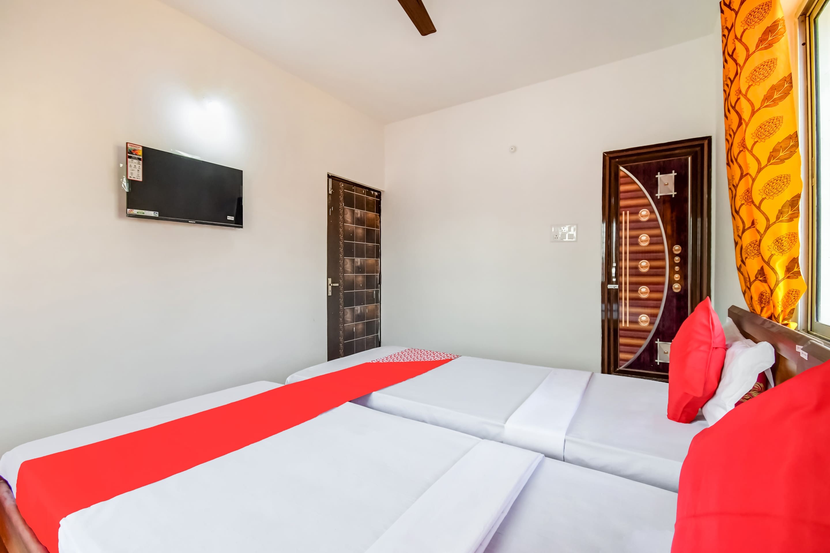 Hotel O Creation Premium - Tap to explore photos