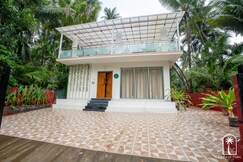 Fishtail Palm Beach Villa, Alibaug