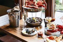 Kimpton Riverplace Hotel, Multnomah