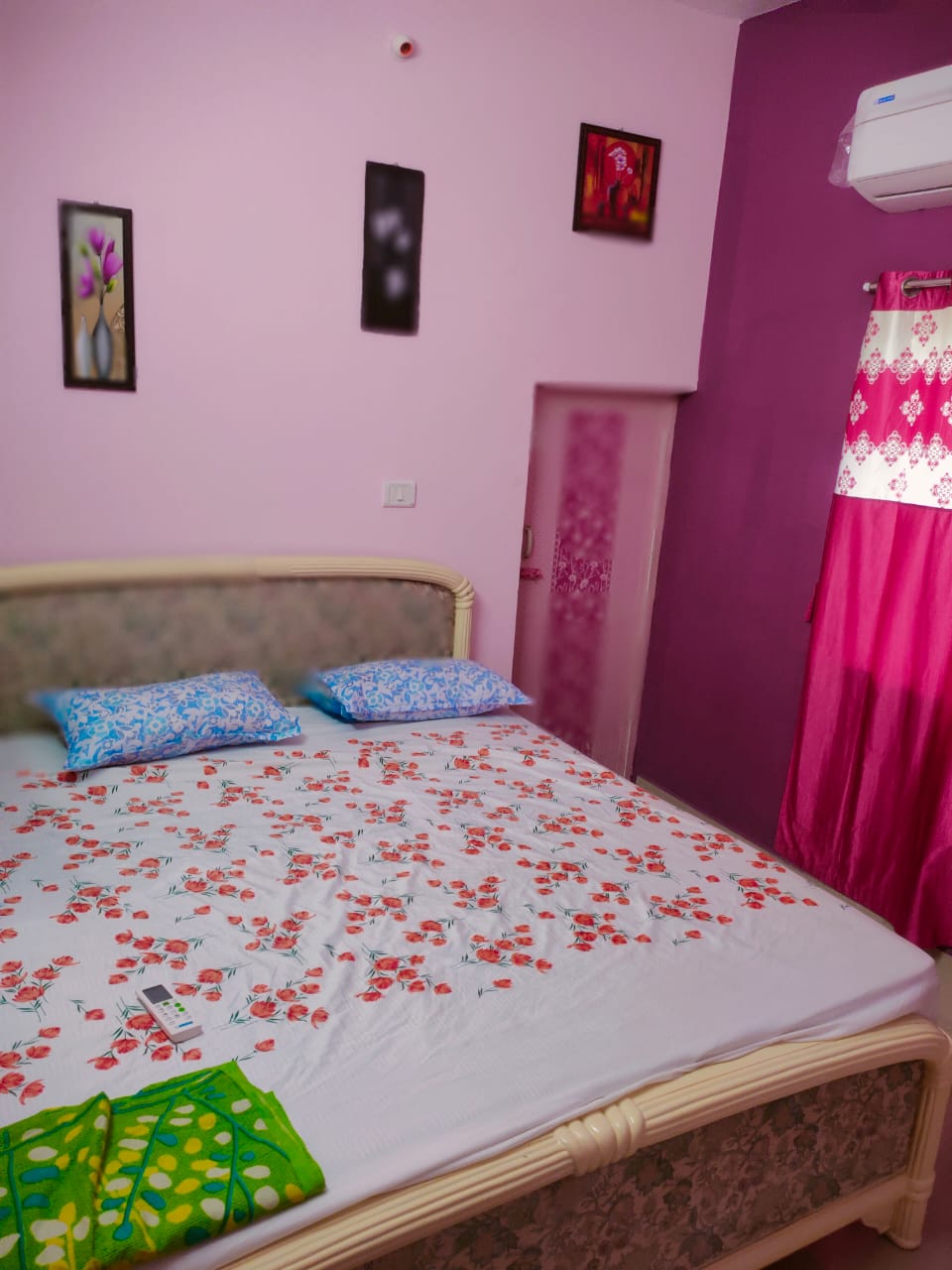 Relax Homestay - Tap to explore photos