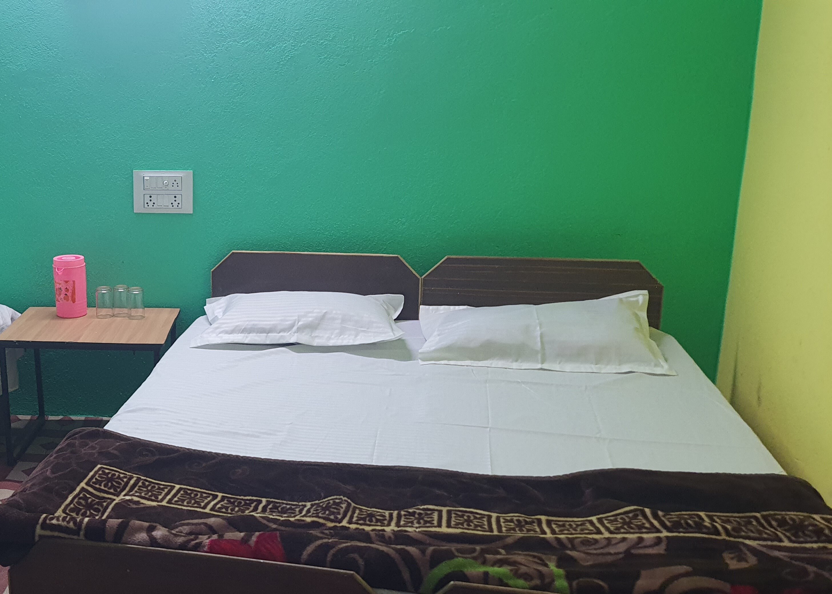 Hotel Mount Kailash - Tap to explore photos