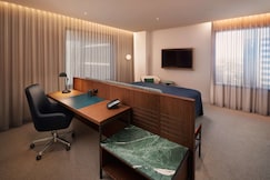 Next Hotel Melbourne, Curio Collection by Hilton, Melbourne