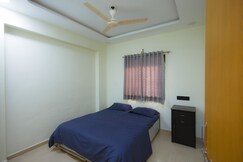Cozy 2BHK Home away from Home Sleek Central, Surat