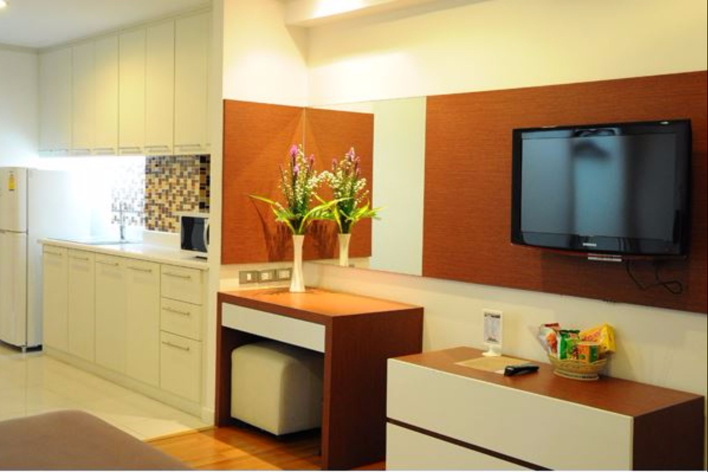 Sathorn Grace Serviced Residence - Tap to explore photos