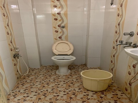TLR premium guest house - Tap to explore photos