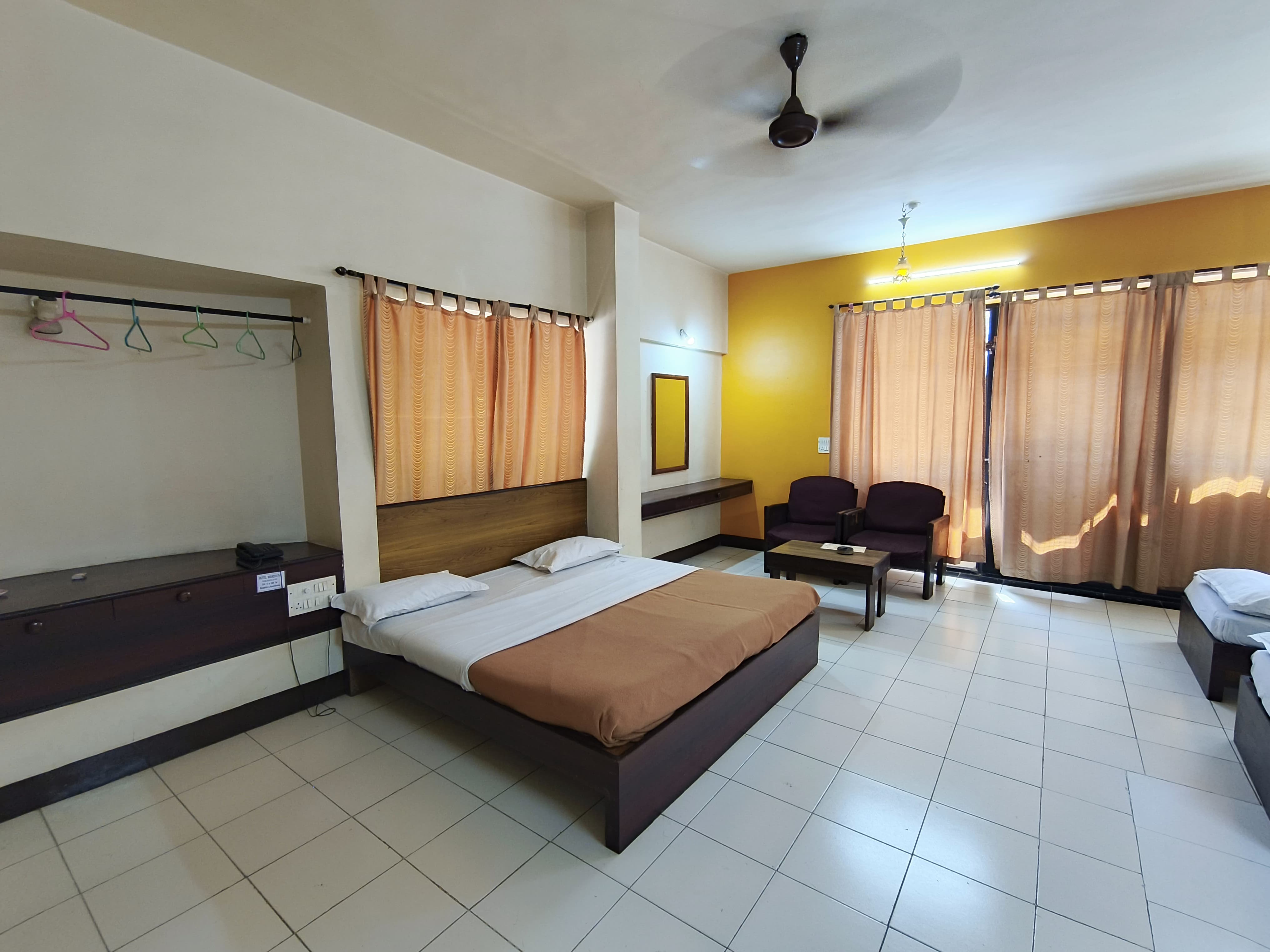 Non AC Family Bed (4 bed) 1
