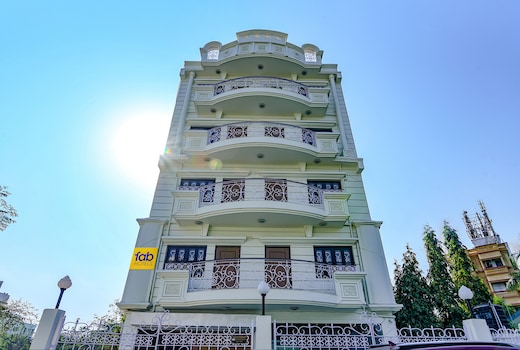 FabHotel New kolkata Residency Inn - Nr. Axis Mall