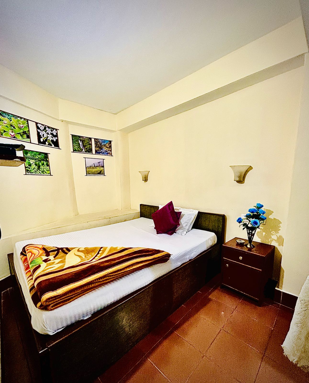 Hotel Jignam - Tap to explore photos