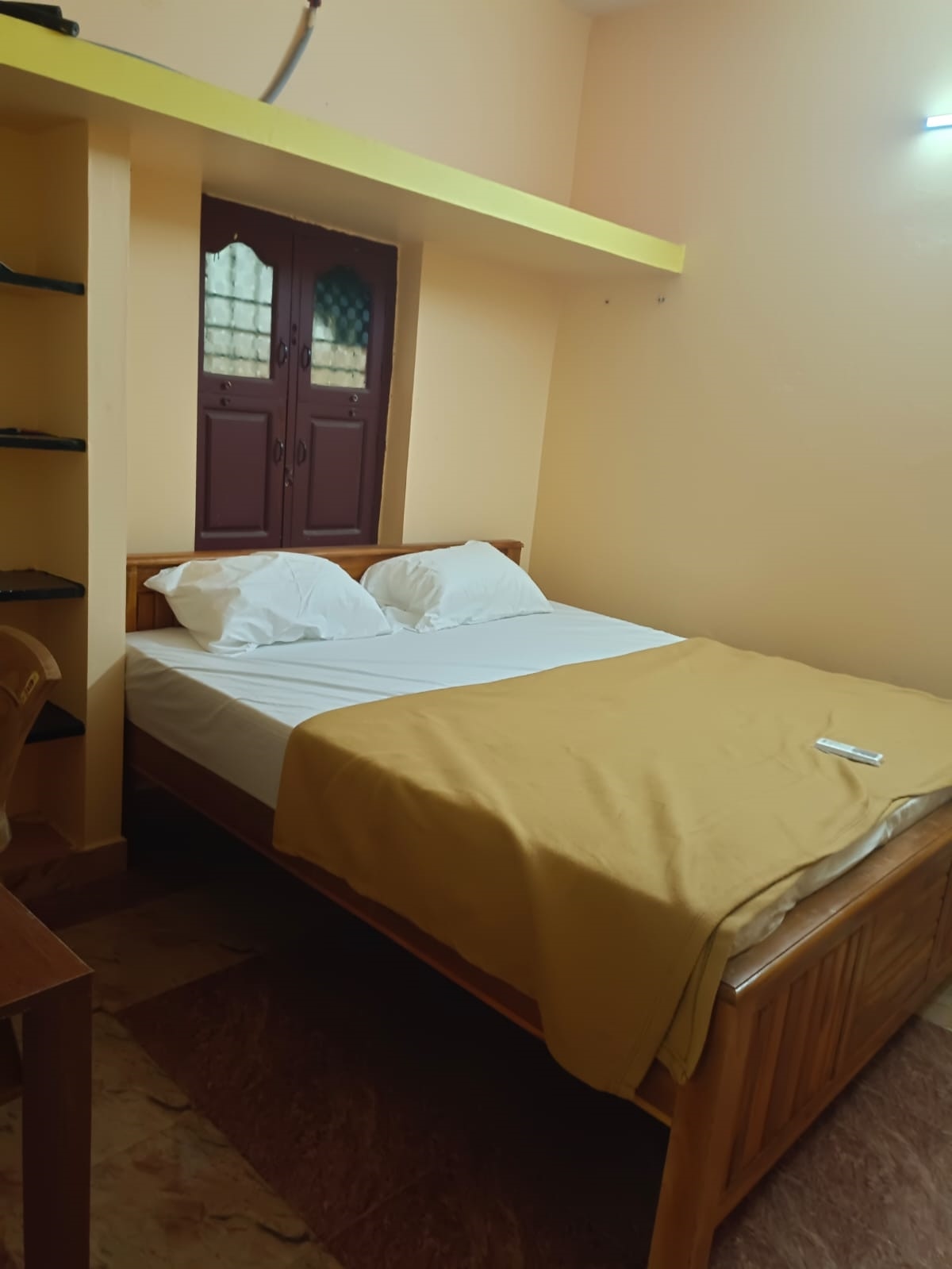 MR Homestay - Tap to explore photos