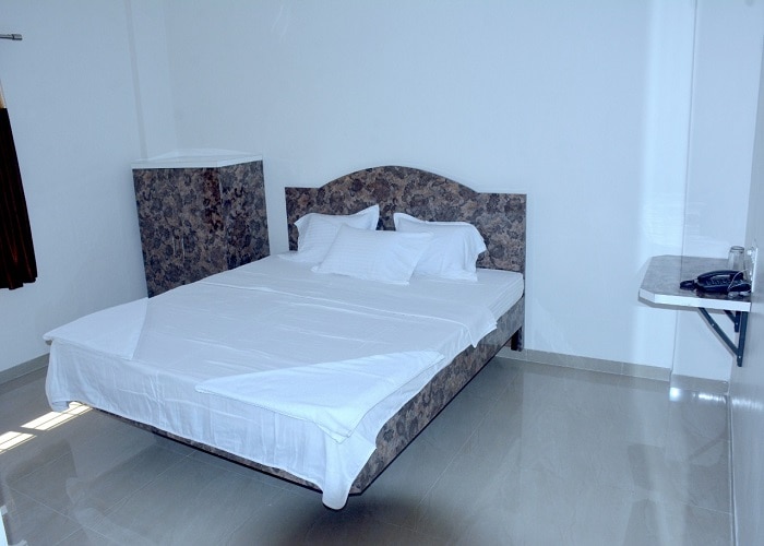 Hotel Grand Ayush 5