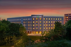 Staybridge Suites - Quincy, Boston