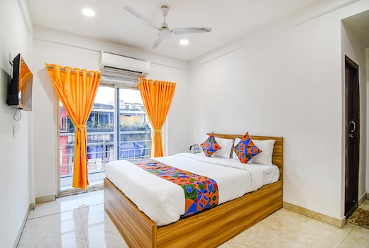 FabHotel Grand Hazra Inn - Nr. Ballygunge Station
