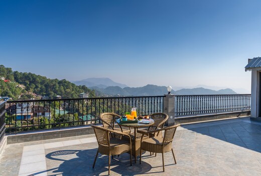 Kaya Cottage in Dagshai | Spectacular Views | 30 mins from Kasauli