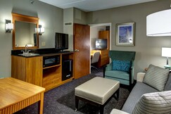 Embassy Suites Williamsburg, Gloucester, Virginia