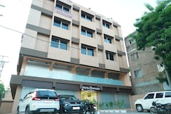 HOTEL PARADISE ( 50 meter from Rajkot Junction Railway Station ), Rajkot