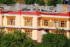 Hotel Aryaan Residency, Kargil