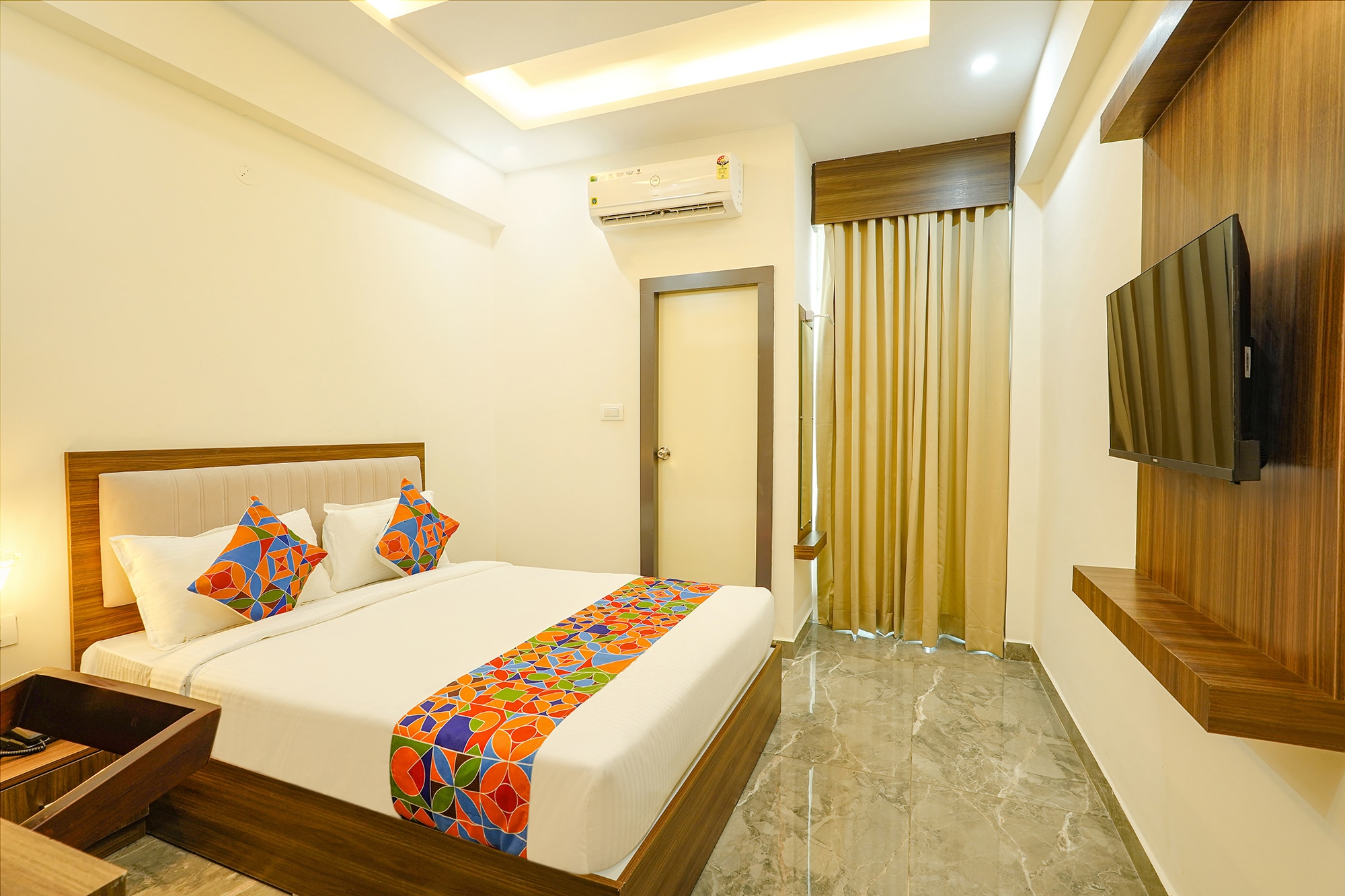 FabHotel Purplle Inn - Near Doddanekundi Metro Station, Marathahalli - Tap to explore photos