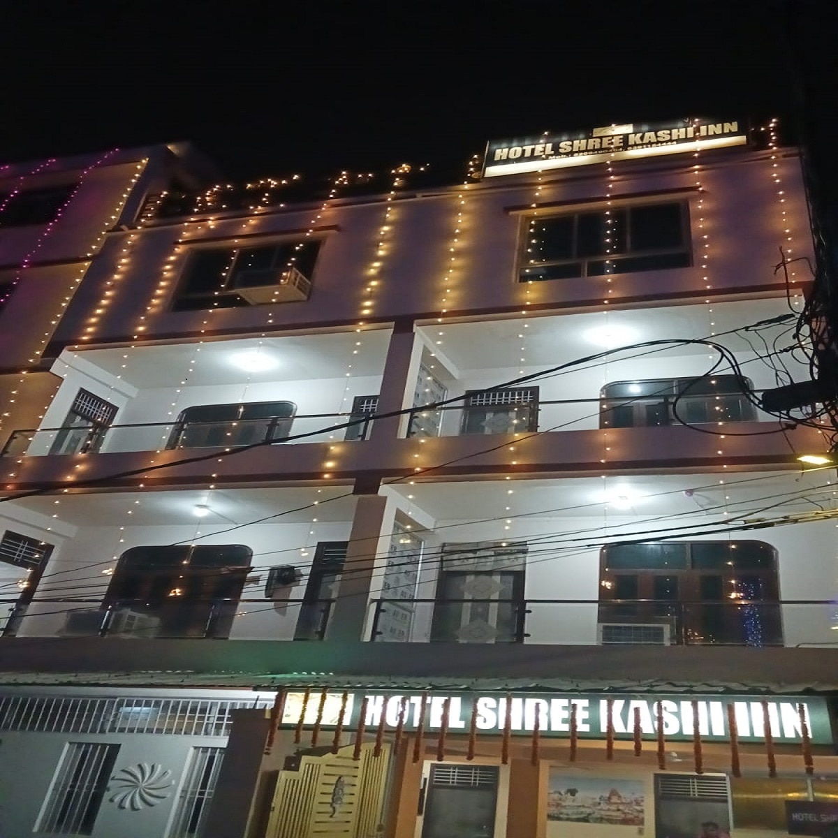 Hotel Shree Kashi Inn, Varanasi - Tap to explore photos