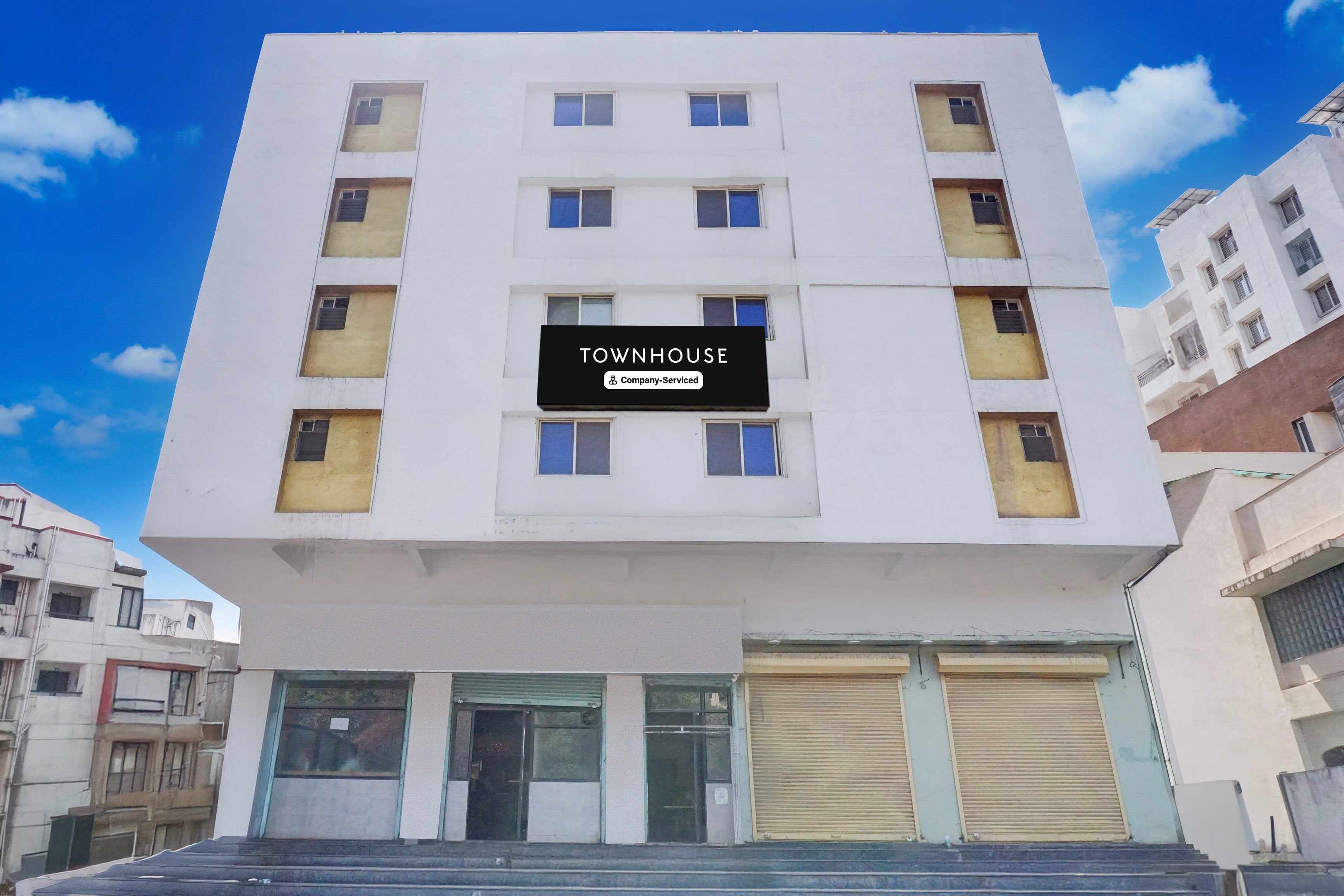 Super Townhouse Ambegaon Road Katraj Formerly White Castle - Tap to explore photos