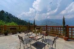 StayVista at The Imperial Estate, Chachyot