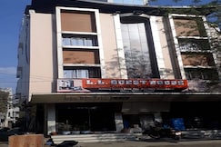 LL Guest House, Pandharkawada
