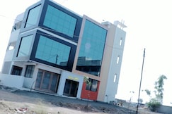 Hotel Tanishq, Jalgaon