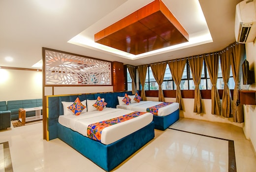 FabHotel Greenland Grand - Nr. Kalinga Stadium