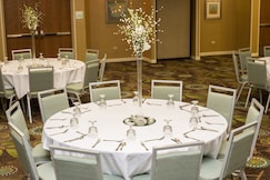Holiday Inn Hotel & Suites BOLINGBROOK, Will