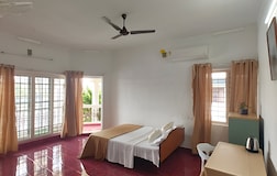 Deluxe Room with Balcony and Lake View