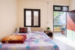 2BHK Brijwasi Homestay Near by Bake Bihari Mandir, Vrindavan